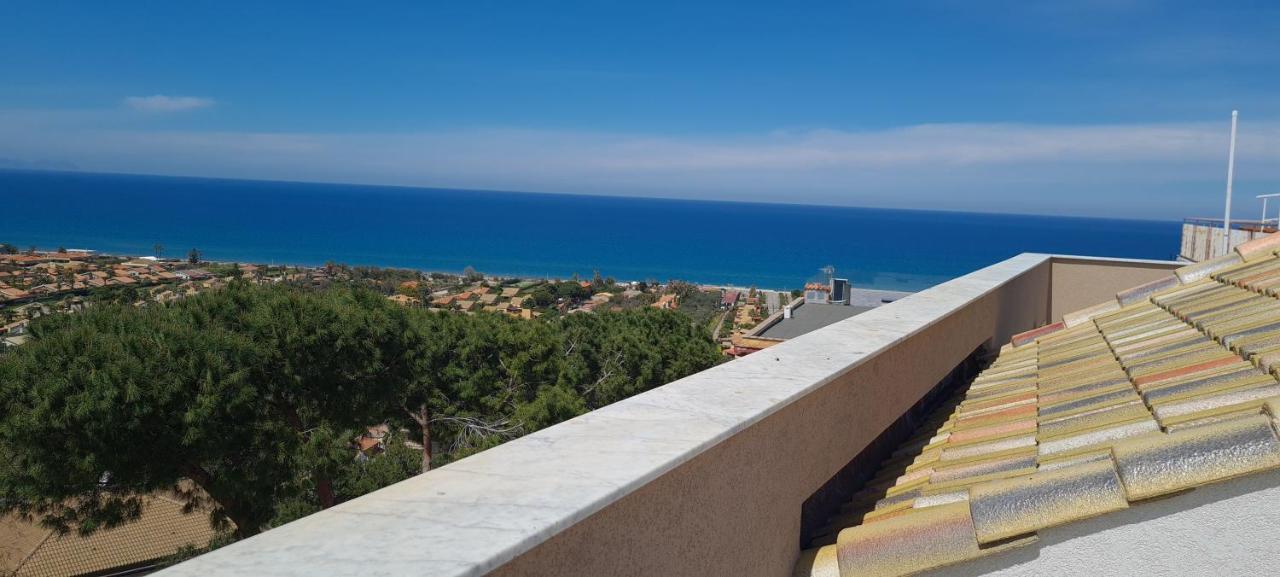 كامبوفيليتْشّي دي روتْشّي Belvedere Rent Rooms المظهر الخارجي الصورة